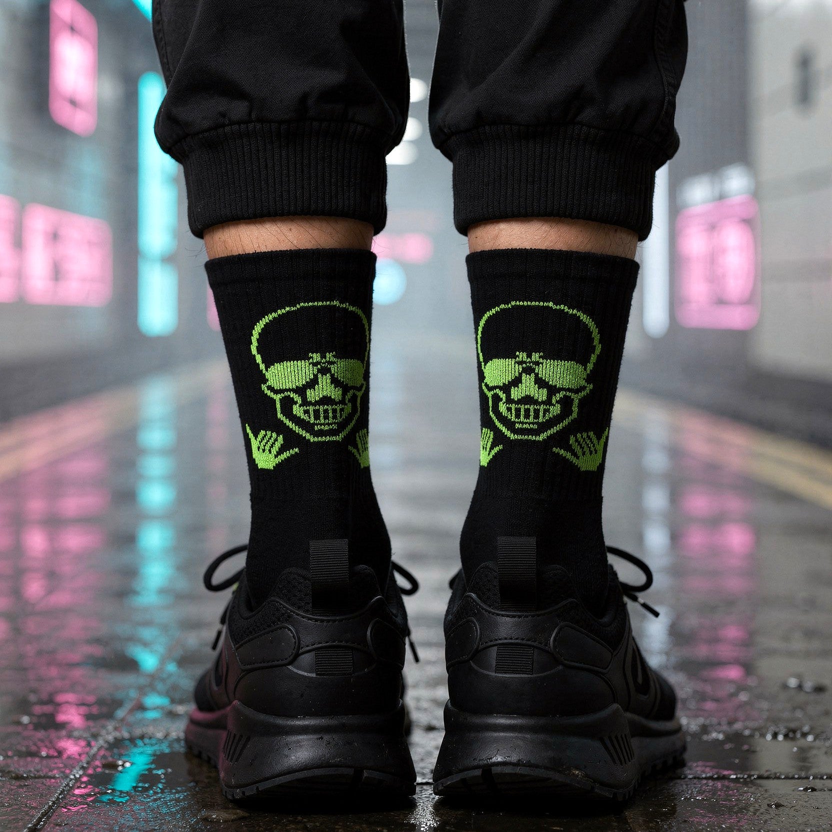 Design Everyday Crew Socks & Wristband - Neon Skull Combo Pack of 10