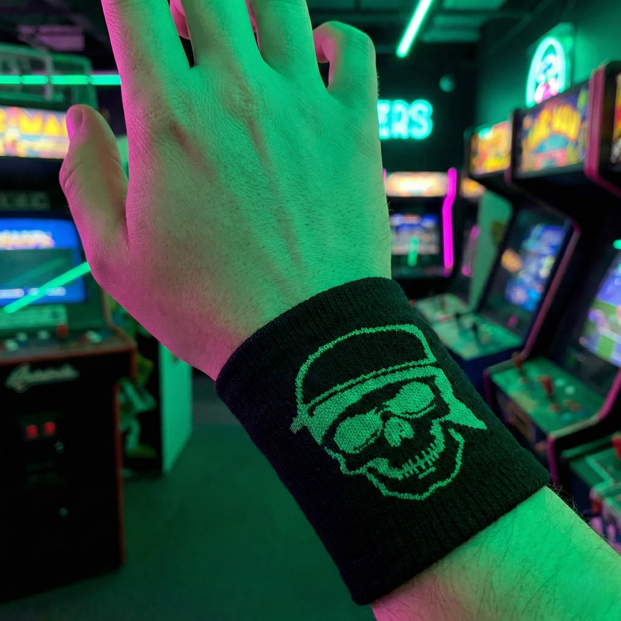 Design Everyday Crew Socks & Wristband - Neon Skull Combo Pack of 10