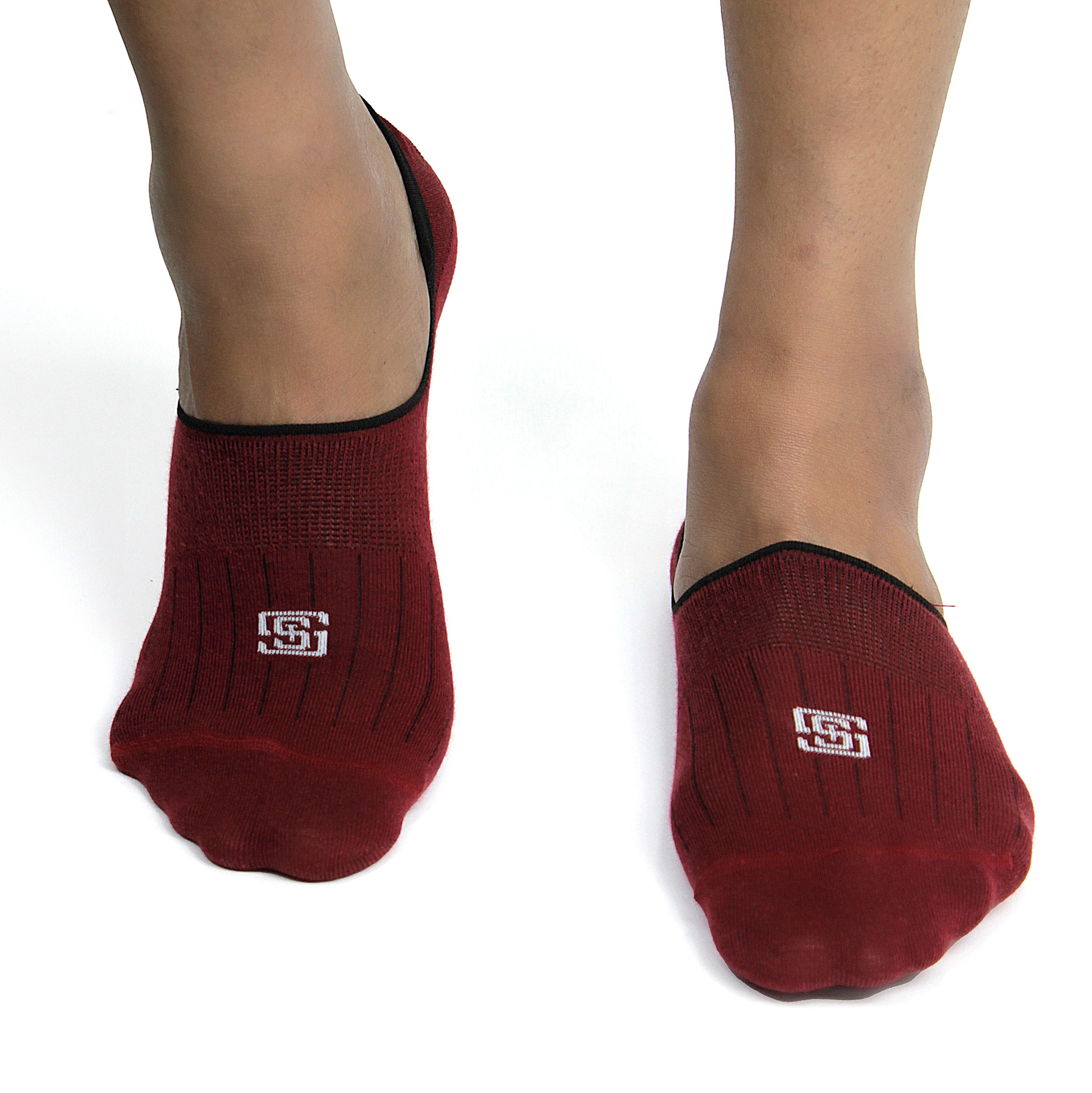 Design Solid Delight No Show Socks-Red Pack of 1