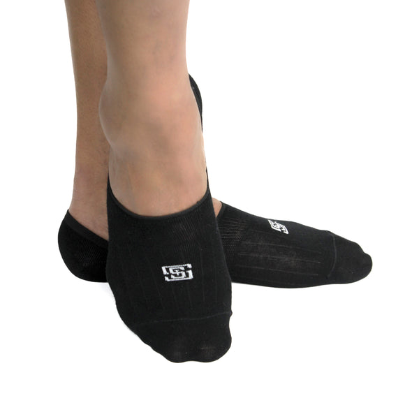 Design Solid Delight No Show Socks-Black Pack of 3