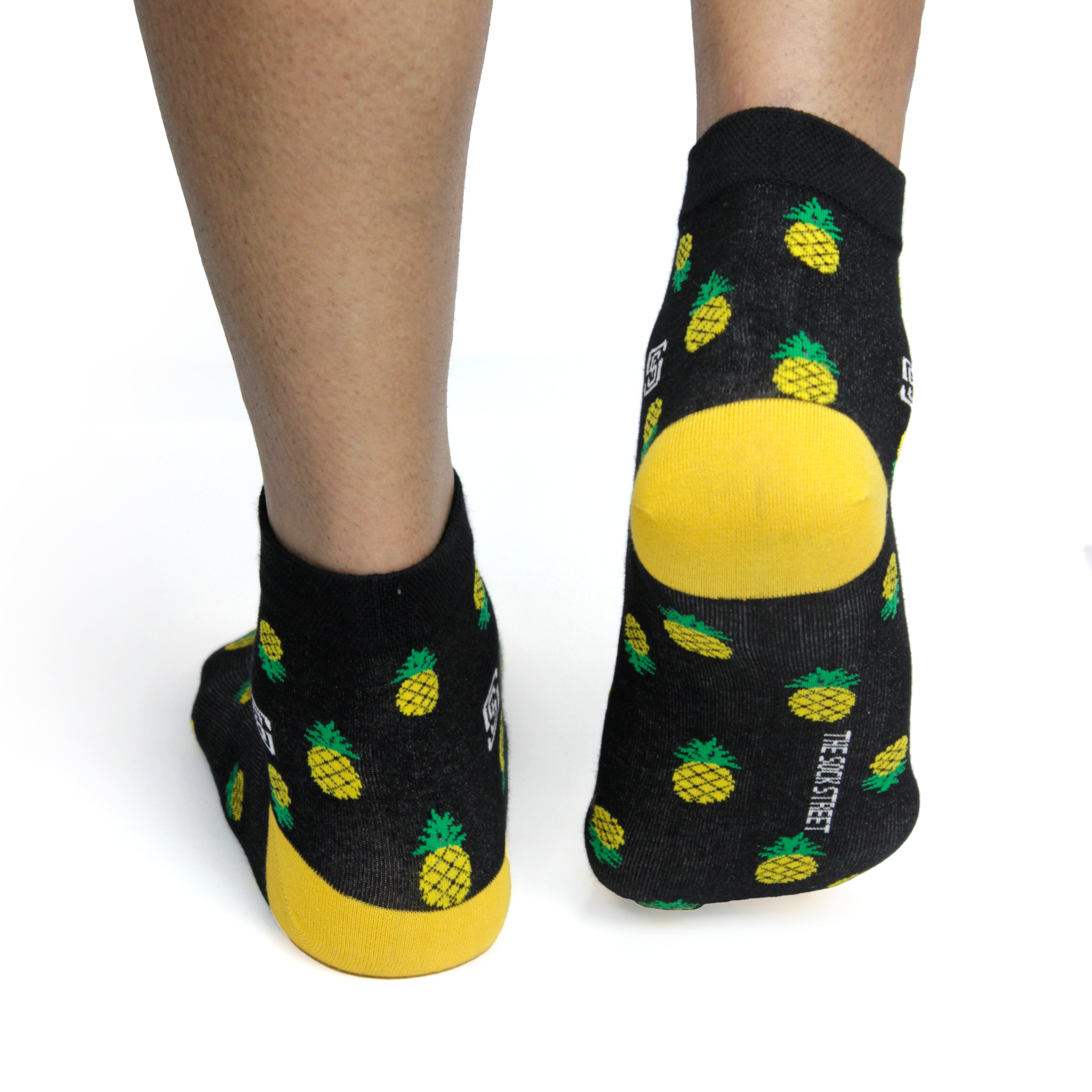 Design Artisanal Pineapple Ankle Socks-Multicolor Pack of 1