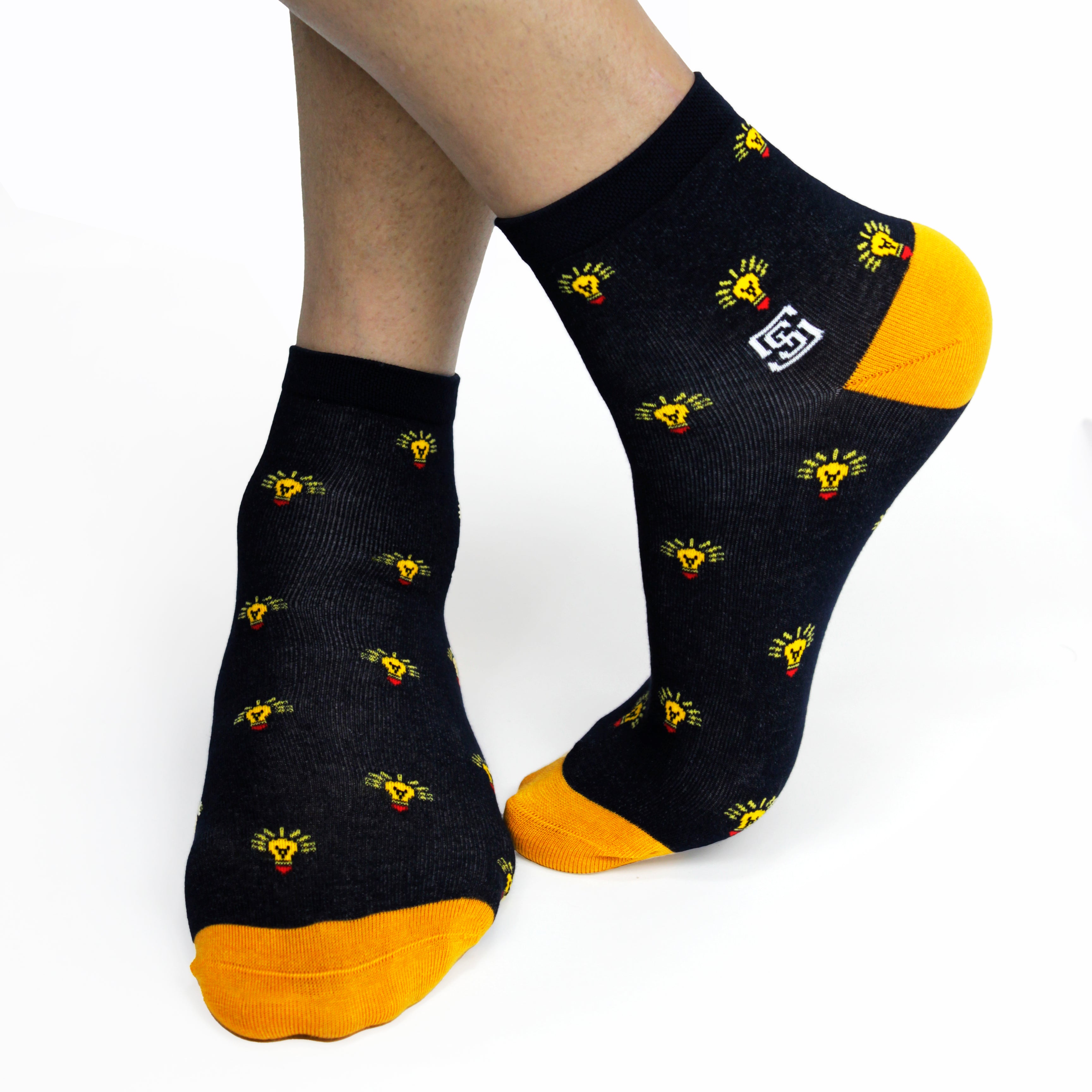 Design Artisanal Watt On 
 Ankle Socks-Multicolor Pack of 1