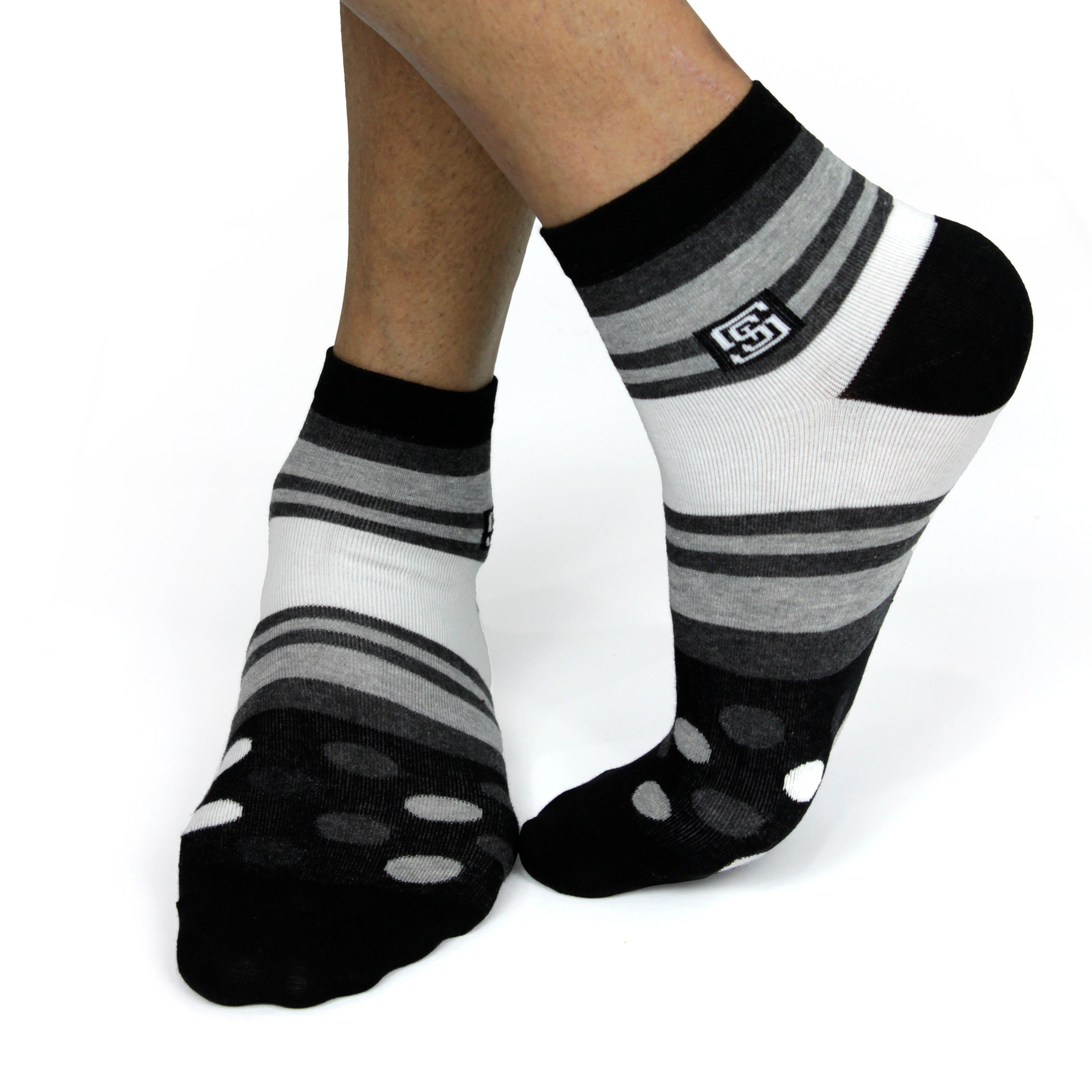 Design Polka Dot Ankle Socks-Black Pack of 1
