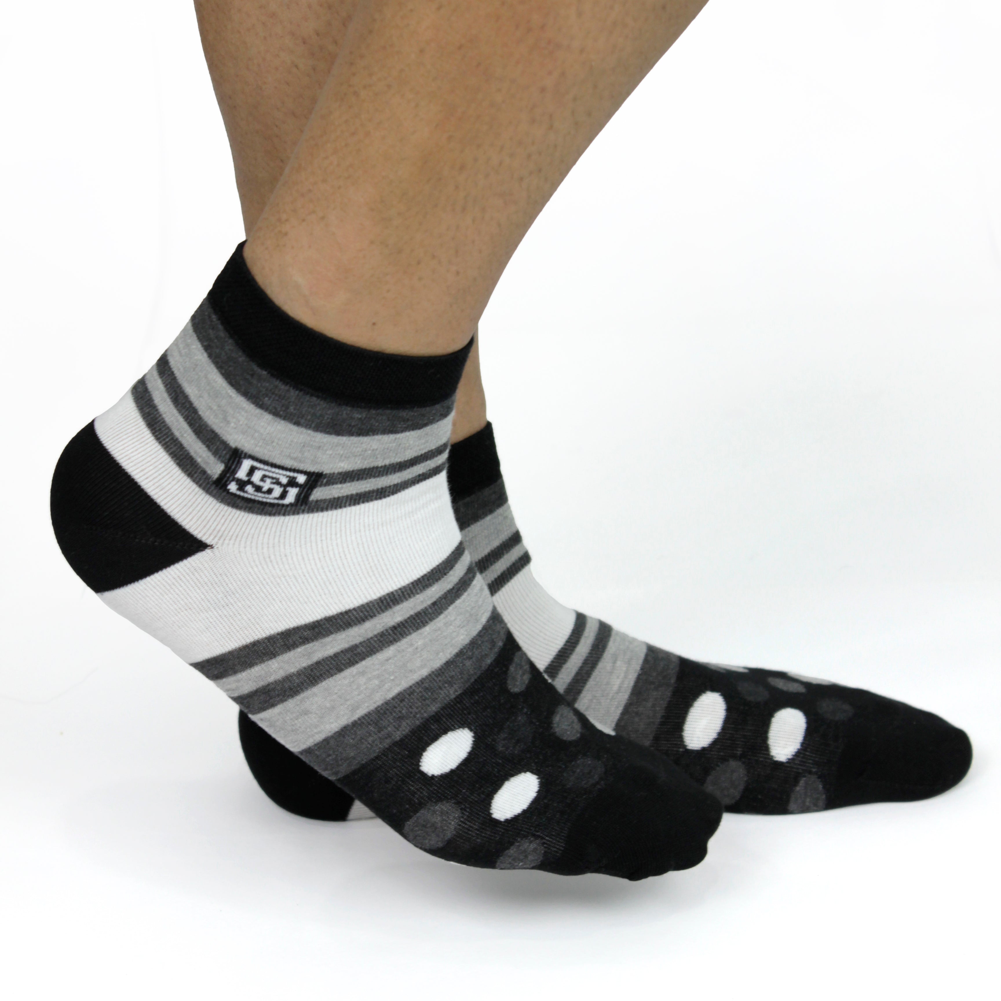 Design Polka Dot Ankle Socks-Black Pack of 1