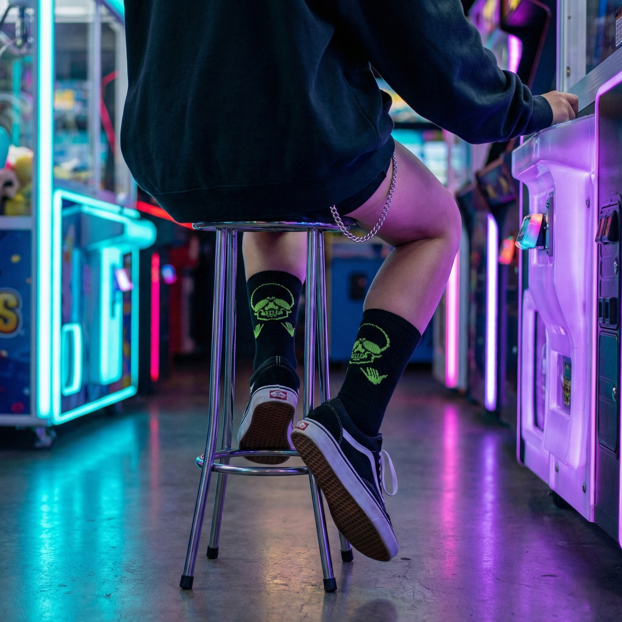 Design Everyday Crew Socks - Neon Skull Pack of 5
